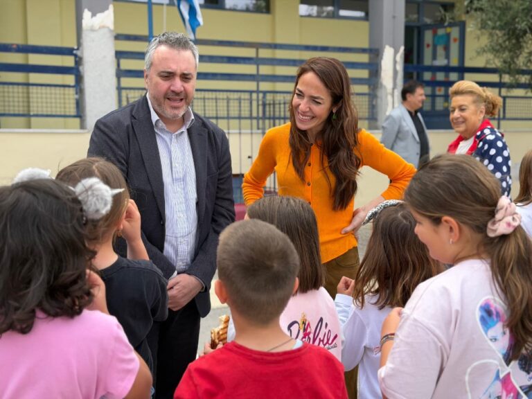 Stin-Aigina-ta-Scholika-Gevmata-ftanoun-pleon-se-ola-ta-dimotika-scholeia-me-poiotita-frontida-kai-asfaleia-3